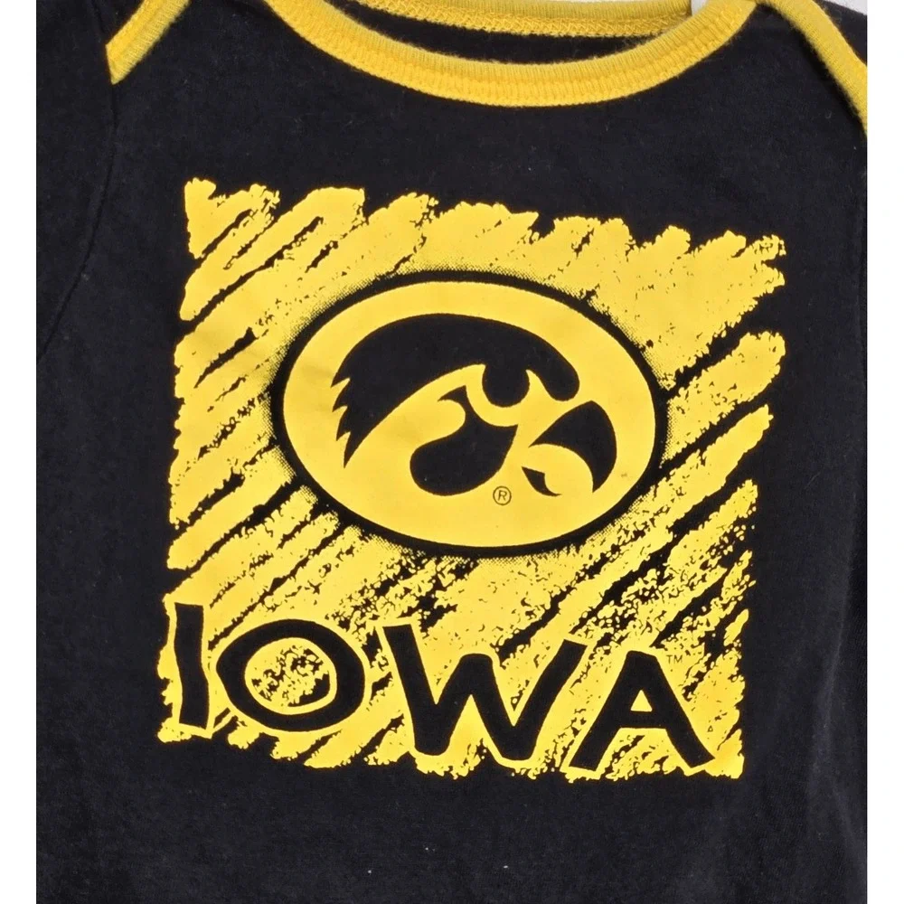 NCAA Iowa Hawkeyes Baby Boys' Jersey Bodysuit‎ Size 6-12M